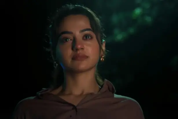 Helly Shah as Arohi in the romantic thriller series Ishqa Ishqa.