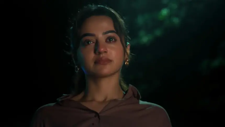 Helly Shah as Arohi in the romantic thriller series Ishqa Ishqa.