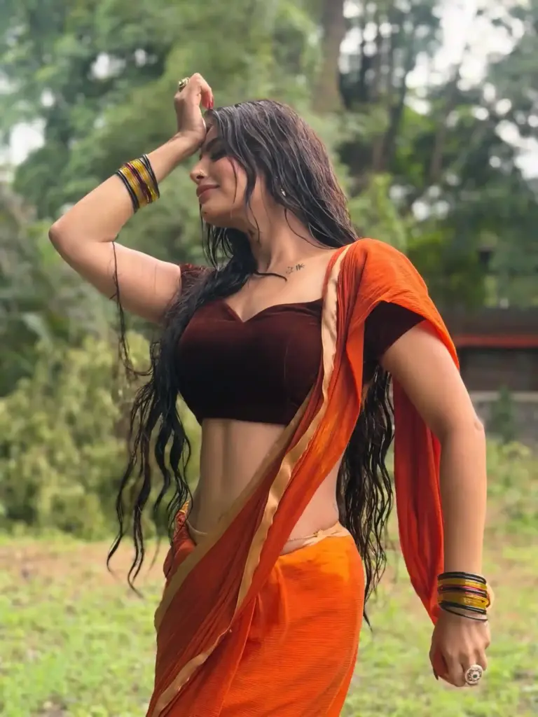 hunterfly Akanksha Puri7 11zon Akanksha Puri teases fans with ‘#NewShow’