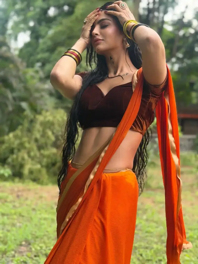 hunterfly Akanksha Puri8 11zon Fans await Akanksha's next project