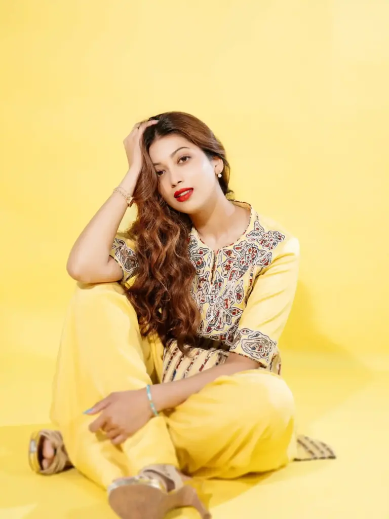hunterfly Digangana Suryavanshi 02 11zon Pearl Earrings and Delicate Jewellery Add Subtle Elegance
