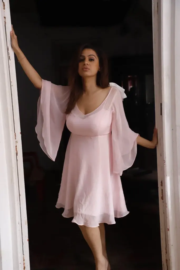 hunterfly Kenisha Awasthi Mastram Photos 6 Career and Web-Series Appearances