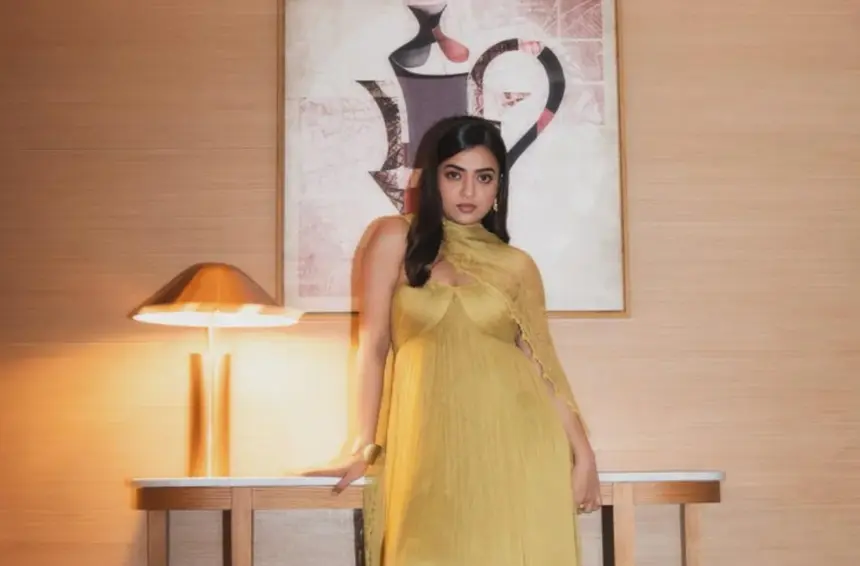 Nazriya Nazim Shares Photos Amid Outfit Debate