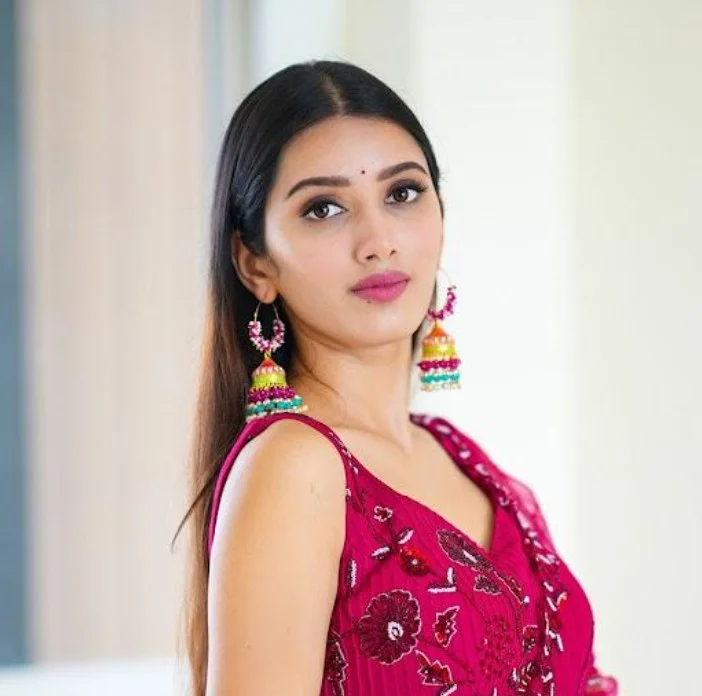 Why Has Neetu Bisht’s Video Sparked Controversy?
