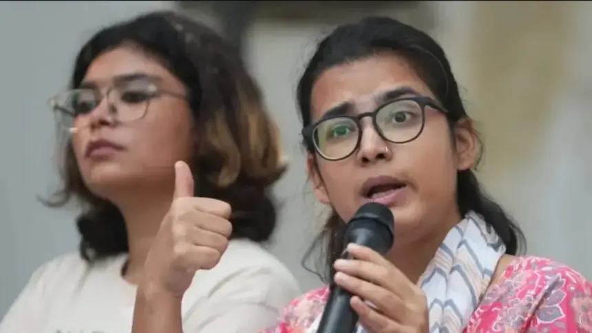 hunterfly Neha Bora Refuses Peace Bond For Fourth Time AISA president Neha Bora in connection with the Delhi peace-bond proceedings