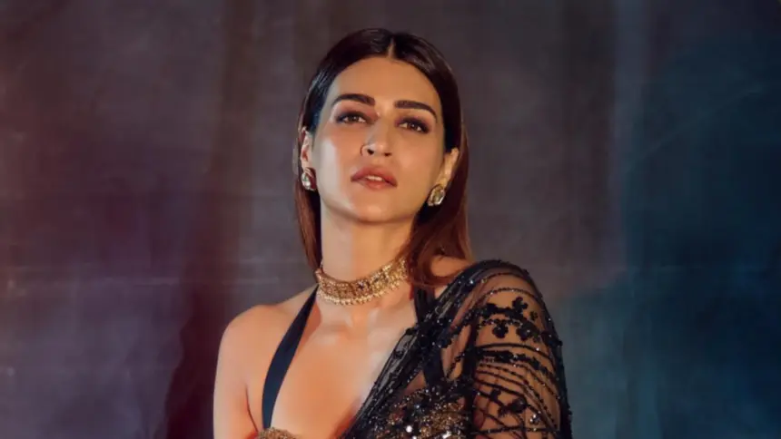 hunterfly after bhediya kriti sanon roped in for maddock new horror film – report Kriti Sanon amid reports of a new Maddock Films horror movie